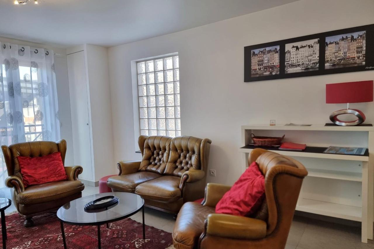 Chez Lou Et Dan 4P Apartment With Balcony Elevator And Secure Parking 옹플뢰르 외부 사진